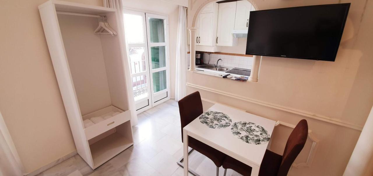 Fan Flat Carreteria Apartment Малага Екстериор снимка